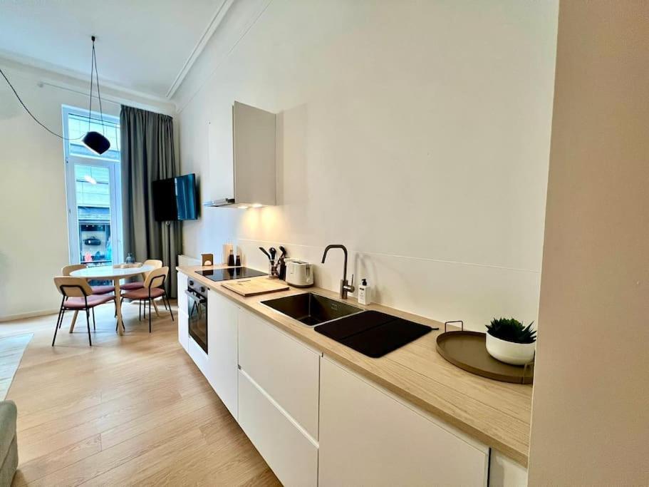L'Escapade Chic - Cathedrale, Saint Lambert Appartement Luik Buitenkant foto